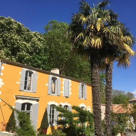 D'hotes La Borderie Du Go Pres De La Rochelle - Panzió 4*