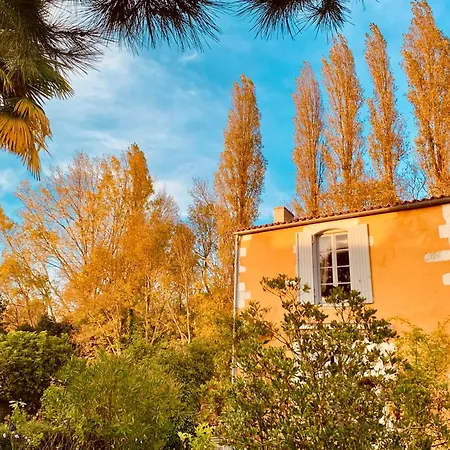 D'hotes La Borderie Du Go Pres De La Rochelle - 4*