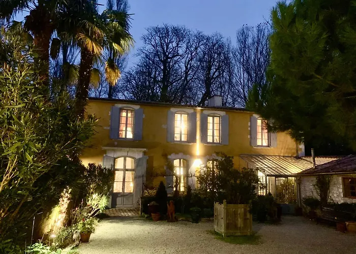 D'hotes La Borderie Du Go Pres De La Rochelle - 4*